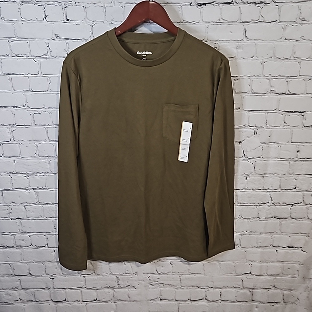 💙 Goodfellow standard fit pocket tee